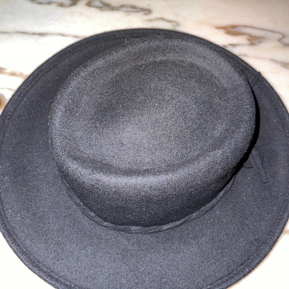 Scala Classic Center Dent Black Fedora Wool Hat. - Picture 11 of 12